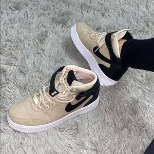 Nike Air Force 1 Mid